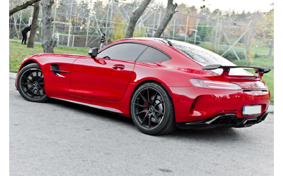 mercedes-benz-amg-gt-r - 4