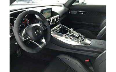 mercedes-benz-amg-gt-s - 2