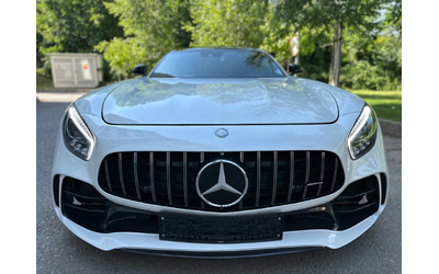 mercedes-benz-amg-gt-s - 1