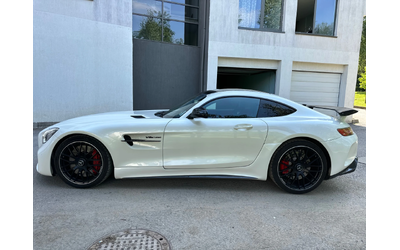mercedes-benz-amg-gt-s - 3
