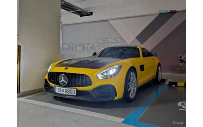 mercedes-benz-amg-gt-s - 0