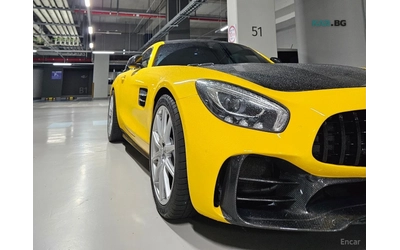 mercedes-benz-amg-gt-s - 1