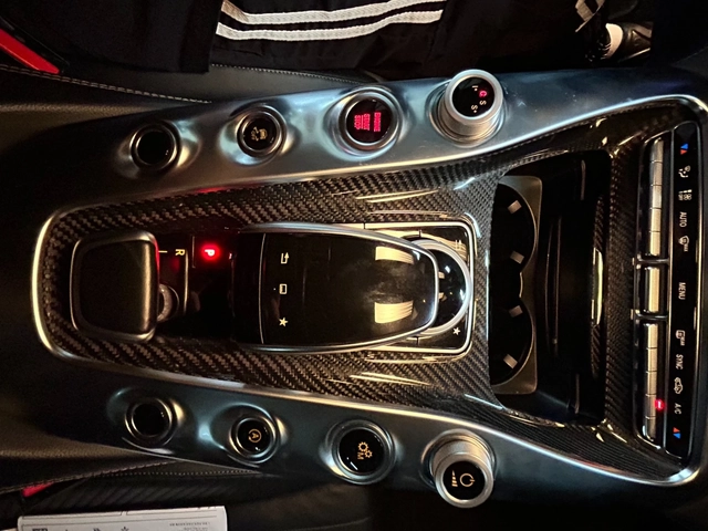 Mercedes-Benz AMG GT S - автомобили, коли, обяви за нови и употребявани 8