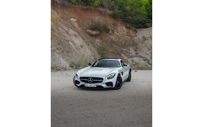 mercedes-benz-amg-gt-s-bi-turbo-2017-edition - 1