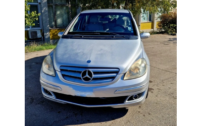 mercedes-benz-b-180 - 0