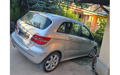 Mercedes-Benz B 180 201х.км/ОБСЛУЖЕН/ - автомобили, коли, обяви за нови и употребявани 12