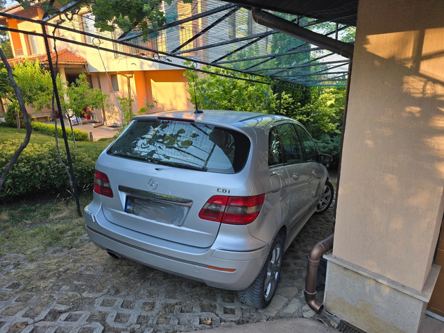 Mercedes-Benz B 180 201х.км/ОБСЛУЖЕН/ - автомобили, коли, обяви за нови и употребявани 13