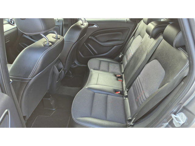 Mercedes-Benz B 180 1.5дизел 109к.с. - автомобили, коли, обяви за нови и употребявани 12