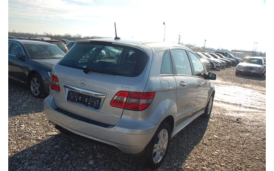 mercedes-benz-b-180 - 5