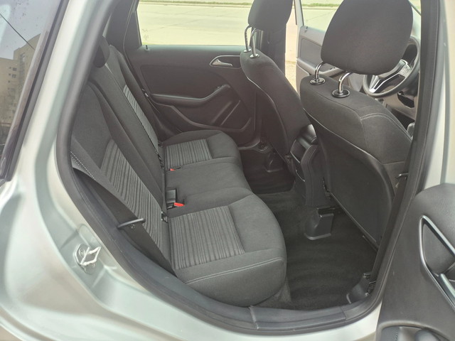 Mercedes-Benz B 180 EXECUTIVE - автомобили, коли, обяви за нови и употребявани 11