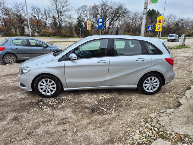 Mercedes-Benz B 180 EXECUTIVE - автомобили, коли, обяви за нови и употребявани 3