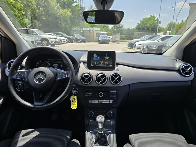 Mercedes-Benz B 180 Топ състояние - автомобили, коли, обяви за нови и употребявани 13