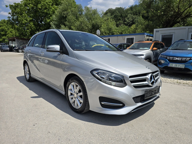 Mercedes-Benz B 180 Топ състояние - автомобили, коли, обяви за нови и употребявани 1