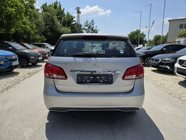 Mercedes-Benz B 180 Топ състояние - автомобили, коли, обяви за нови и употребявани 5