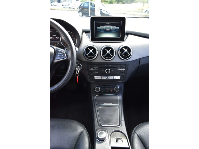 Mercedes-Benz B 180 - автомобили, коли, обяви за нови и употребявани 13