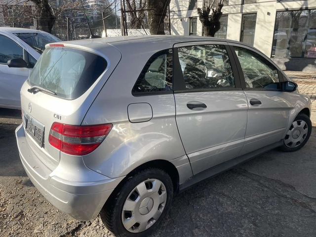 Mercedes-Benz B 180 2, 0 CDi - автомобили, коли, обяви за нови и употребявани 3