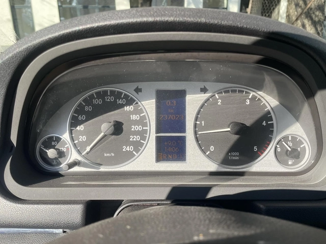 Mercedes-Benz B 180 2, 0 CDi - автомобили, коли, обяви за нови и употребявани 9