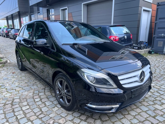 Mercedes-Benz B 180 Executive Full edition Led - автомобили, коли, обяви за нови и употребявани 2