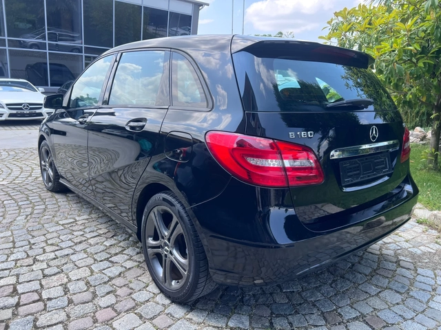 Mercedes-Benz B 180 Executive Full edition Led - автомобили, коли, обяви за нови и употребявани 5