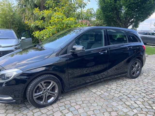 Mercedes-Benz B 180 Executive Full edition Led - автомобили, коли, обяви за нови и употребявани 6