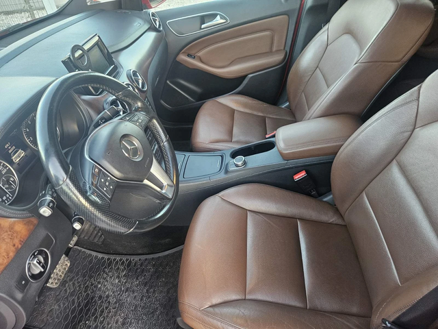 Mercedes-Benz B 200 - автомобили, коли, обяви за нови и употребявани 8