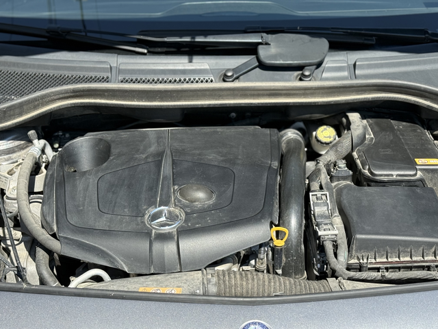 Mercedes-Benz B 200 d - автомобили, коли, обяви за нови и употребявани 14