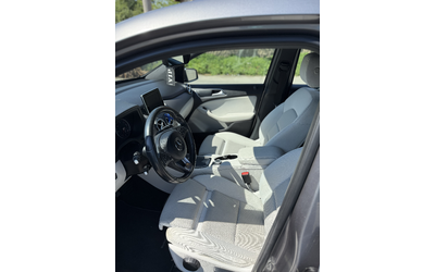 Mercedes-Benz B 200 d - автомобили, коли, обяви за нови и употребявани 7
