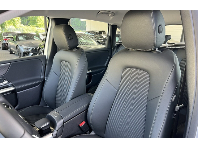 Mercedes-Benz B 220 D 4M - автомобили, коли, обяви за нови и употребявани 7