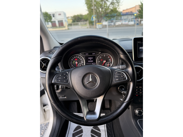 Mercedes-Benz B 220 CDI AUTOMATIC TOP - автомобили, коли, обяви за нови и употребявани 12