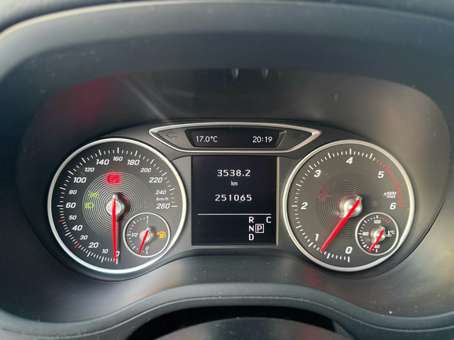 Mercedes-Benz B 220 CDI AUTOMATIC TOP - автомобили, коли, обяви за нови и употребявани 13