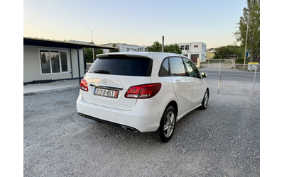 mercedes-benz-b-220-cdi-automatic-top - 4