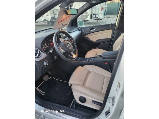 Mercedes-Benz B 250 4Matic PANORAMA - автомобили, коли, обяви за нови и употребявани 8