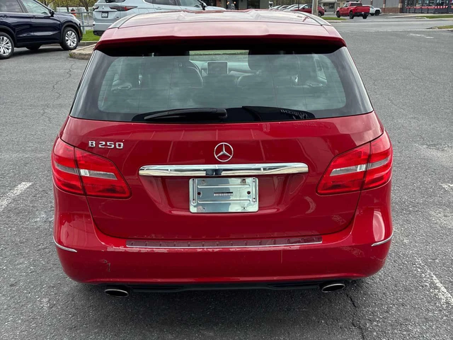 Mercedes-Benz B 250 Sports Tourer/CARFAX/ПОДГРЕВ/ПАМЕТ/КЛИП - автомобили, коли, обяви за нови и употребявани 4