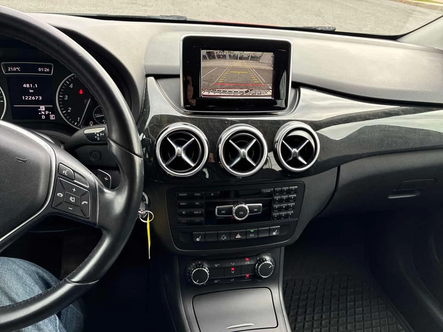 Mercedes-Benz B 250 Sports Tourer/CARFAX/ПОДГРЕВ/ПАМЕТ/КЛИП - автомобили, коли, обяви за нови и употребявани 7