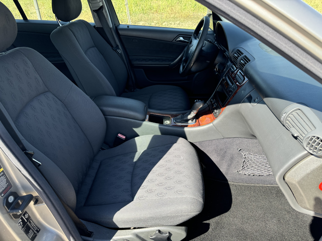 Mercedes-Benz C 180 180 kompressor. Автоматик - автомобили, коли, обяви за нови и употребявани 10