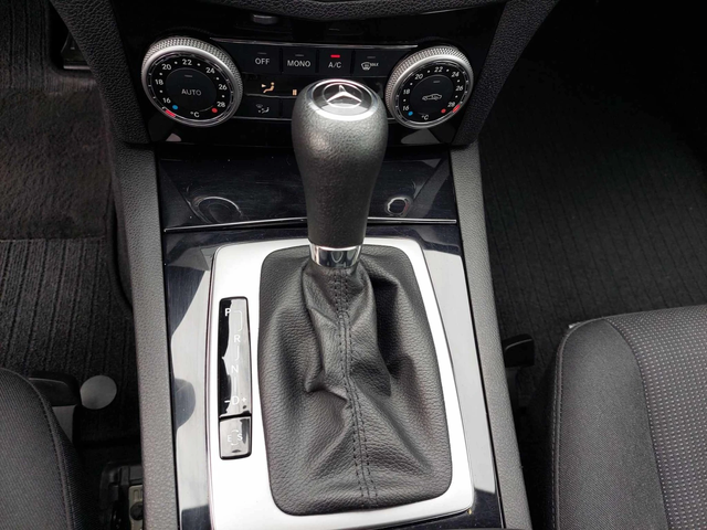 Mercedes-Benz C 180 i 156ps AUTOMATIC - автомобили, коли, обяви за нови и употребявани 9