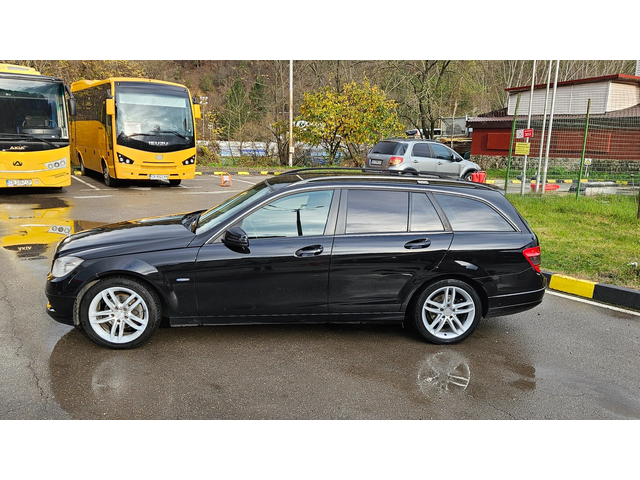 Mercedes-Benz C 180 BENZIN/AVTOMAT/NAVIGACIA - автомобили, коли, обяви за нови и употребявани 2