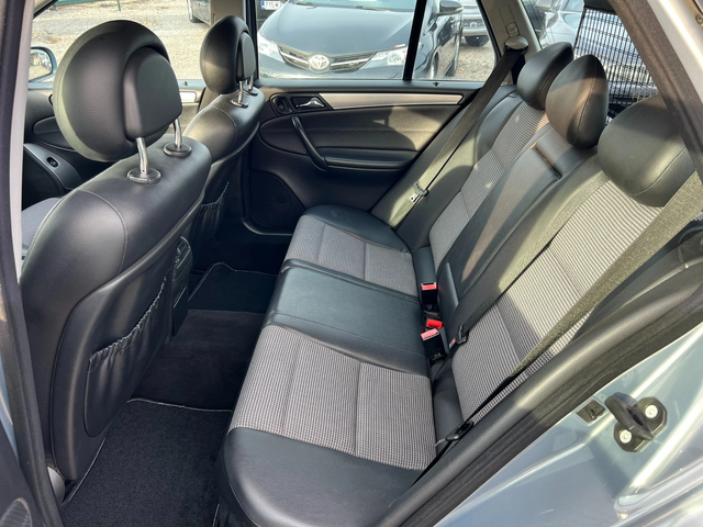 Mercedes-Benz C 180 Kompressor - автомобили, коли, обяви за нови и употребявани 13
