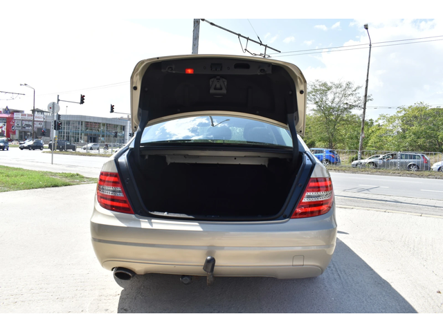Mercedes-Benz C 180 COMPRESSOR* GOLD-EDITION* AUTOMAT - автомобили, коли, обяви за нови и употребявани 7