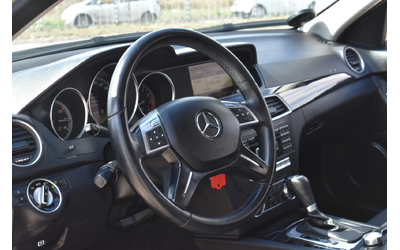 Mercedes-Benz C 180 COMPRESSOR* GOLD-EDITION* AUTOMAT - автомобили, коли, обяви за нови и употребявани 9