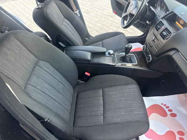 Mercedes-Benz C 180 Kompresor Собствен лизинг !!Обслужена, регистриран - автомобили, коли, обяви за нови и употребявани 14