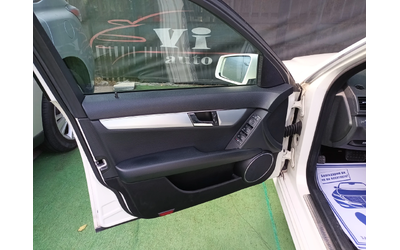 Mercedes-Benz C 200 AMG/Kompressor - автомобили, коли, обяви за нови и употребявани 13