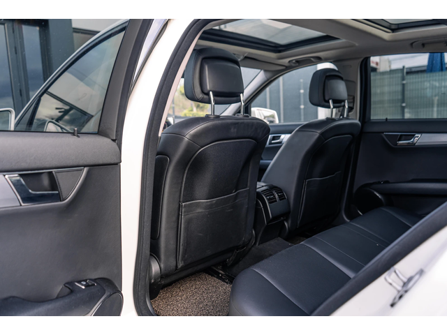 Mercedes-Benz C 200 i AMG ПАКЕТ - FULL - БЯЛА ПЕРЛА - 6М ГАРАНЦИЯ! - автомобили, коли, обяви за нови и употребявани 11