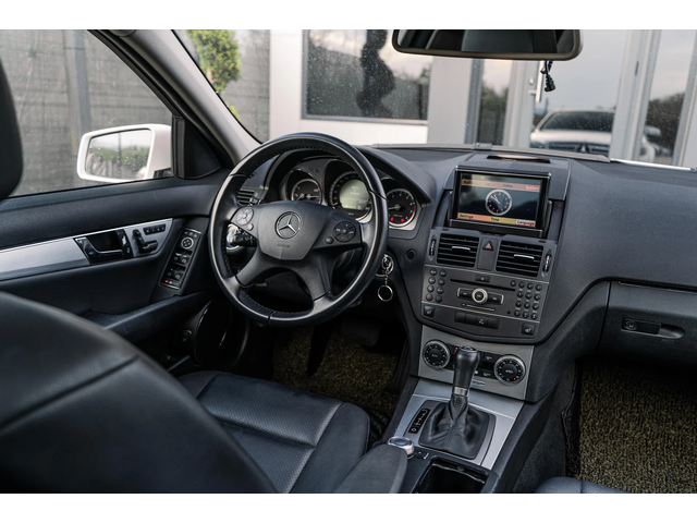 Mercedes-Benz C 200 i AMG ПАКЕТ - FULL - БЯЛА ПЕРЛА - 6М ГАРАНЦИЯ! - автомобили, коли, обяви за нови и употребявани 13