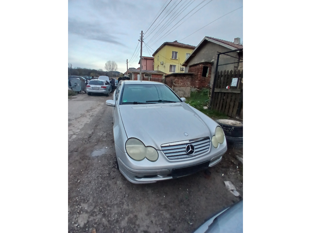 Mercedes-Benz C 200, 2005 г., 240000 км, 150 к.с. - автомобили, коли, обяви за нови и употребявани 4
