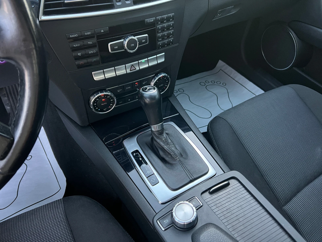 Mercedes-Benz C 200 2.2 CDI BLUE-EFFICENCY/ Автоматик/Нави/Park assist - автомобили, коли, обяви за нови и употребявани 13