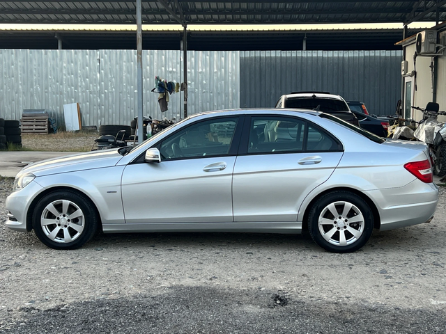 Mercedes-Benz C 200 2.2 CDI BLUE-EFFICENCY/ Автоматик/Нави/Park assist - автомобили, коли, обяви за нови и употребявани 7