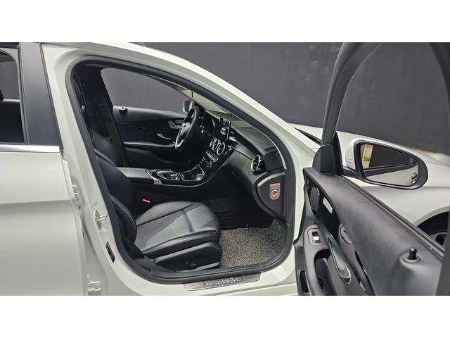 Mercedes-Benz C 200 autogeorge.com - автомобили, коли, обяви за нови и употребявани 8