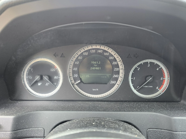 Mercedes-Benz C 200 2.2CDI 136к.с Проблем в мотора - автомобили, коли, обяви за нови и употребявани 16