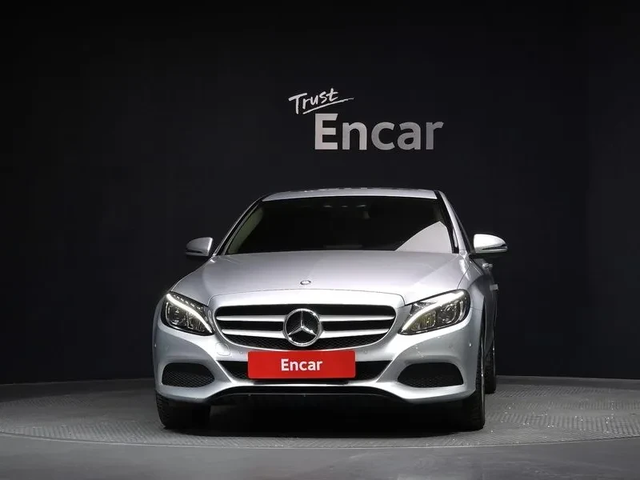 Mercedes-Benz C 200 - автомобили, коли, обяви за нови и употребявани 2